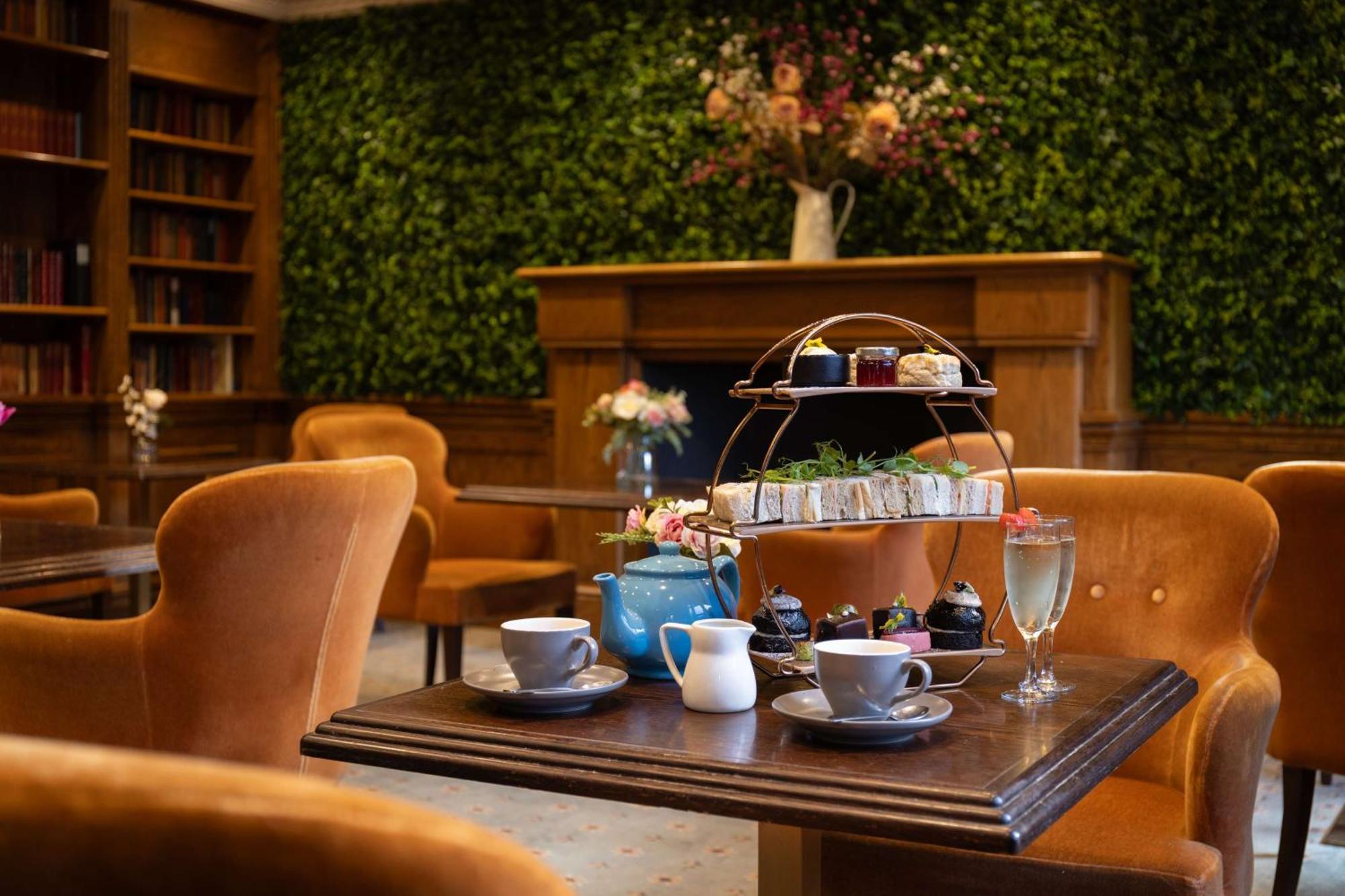 Hilton Puckrup Hall Hotel & Golf Club, Tewkesbury Глостър Екстериор снимка