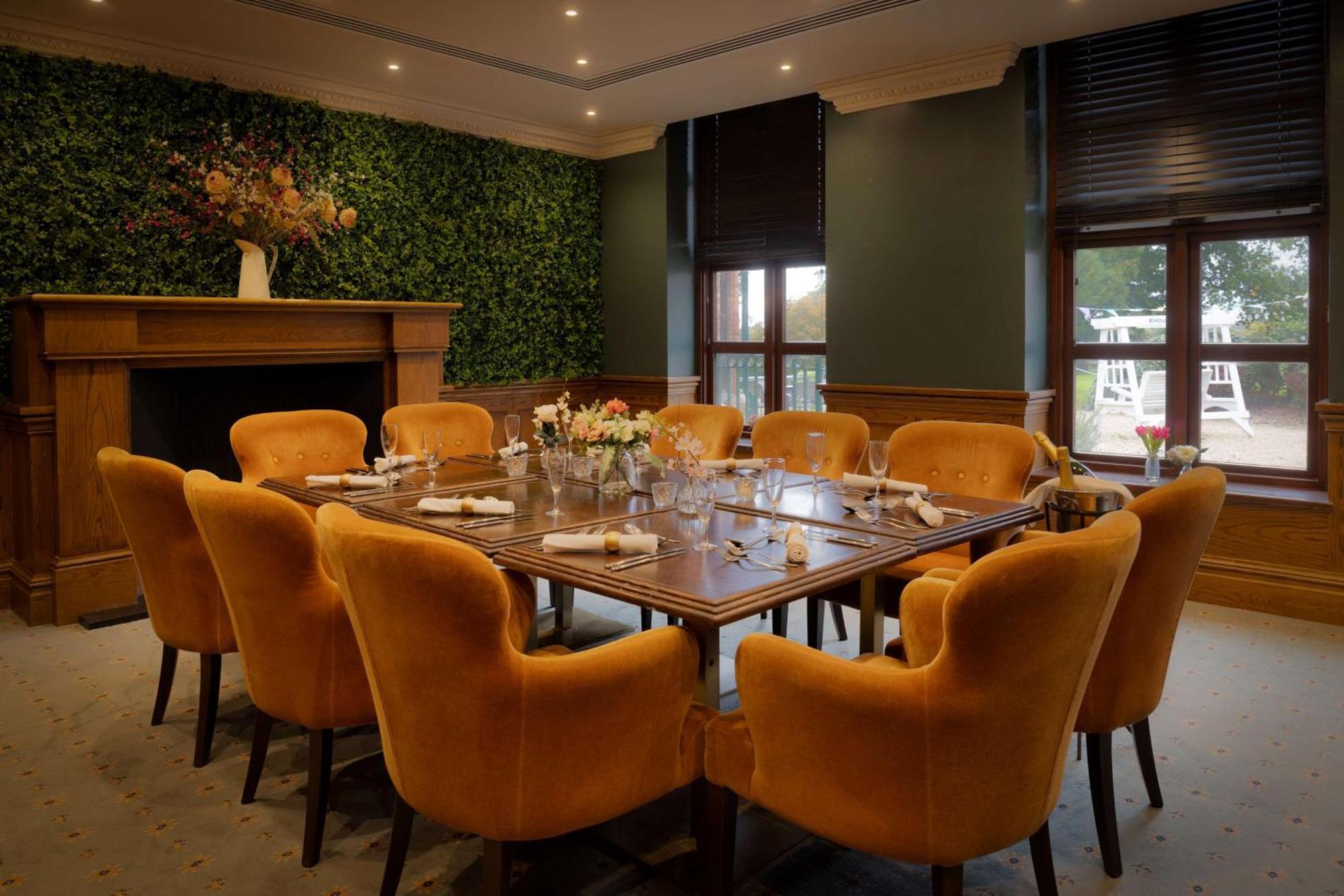 Hilton Puckrup Hall Hotel & Golf Club, Tewkesbury Глостър Екстериор снимка
