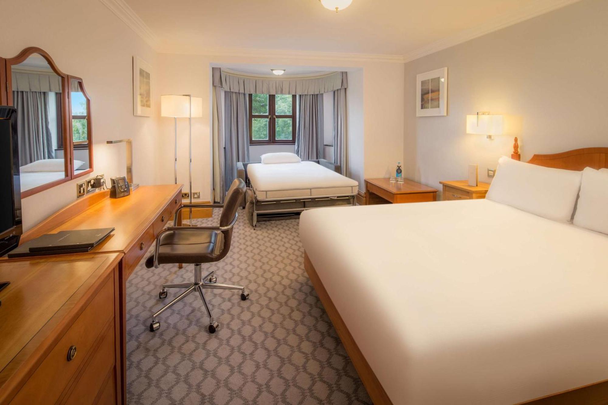 Hilton Puckrup Hall Hotel & Golf Club, Tewkesbury Глостър Екстериор снимка